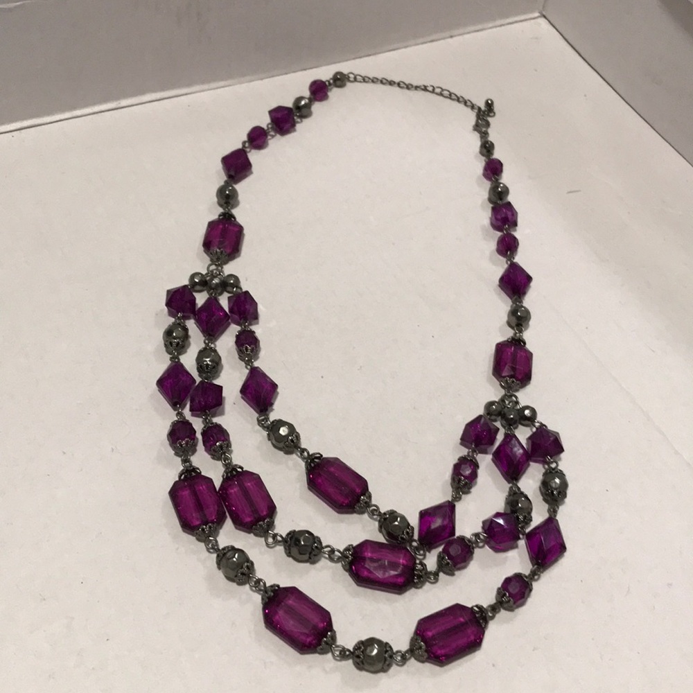 Necklacw - Picture 2 of 3